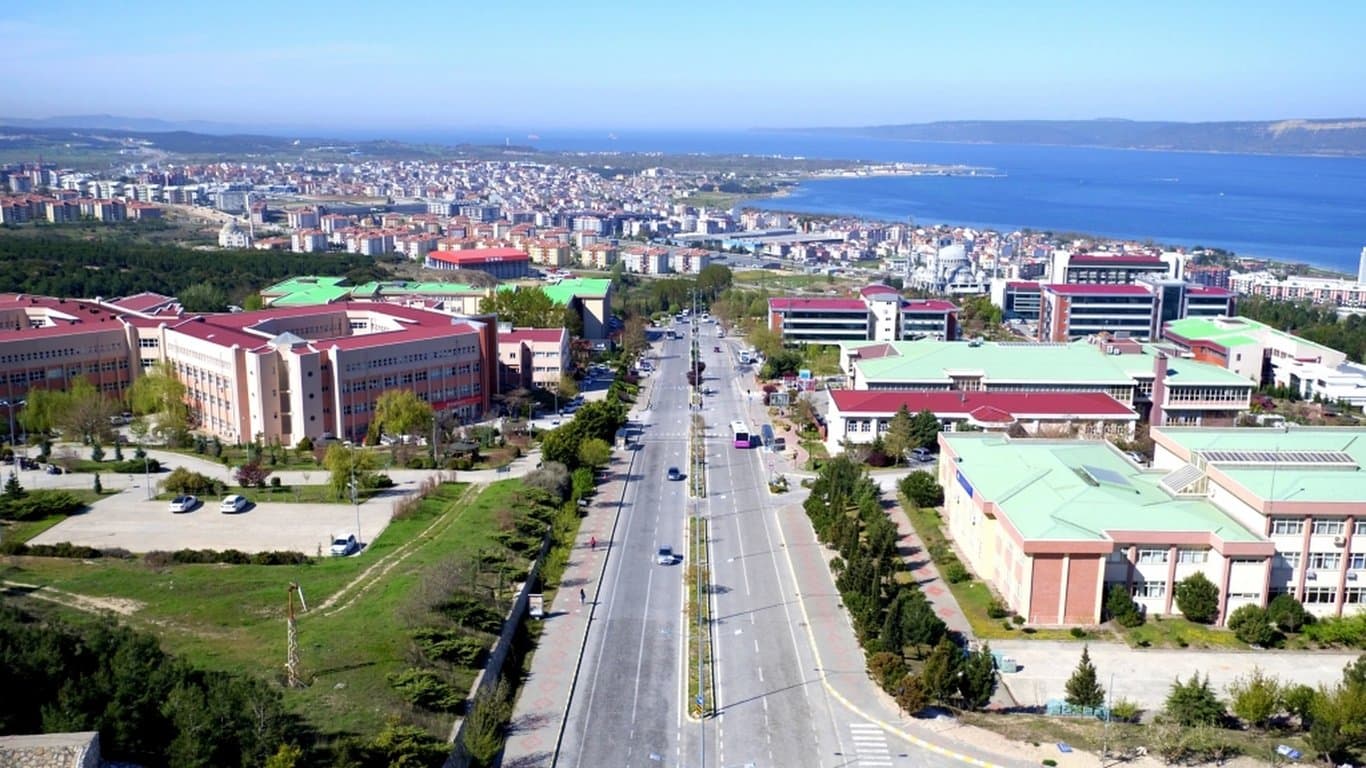 Çanakkale Onsekiz Mart Üniversitesi Yakından Tanıyalım: Kampüs ve Eğitim Rehberi